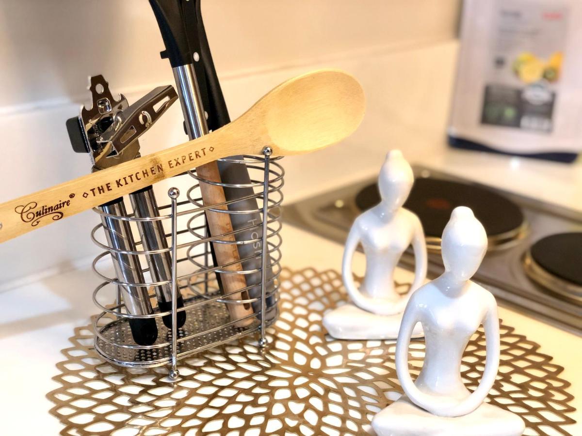Air Residence 1Br With Balcony Free Netflix And Disney Plus マニラ市 エクステリア 写真