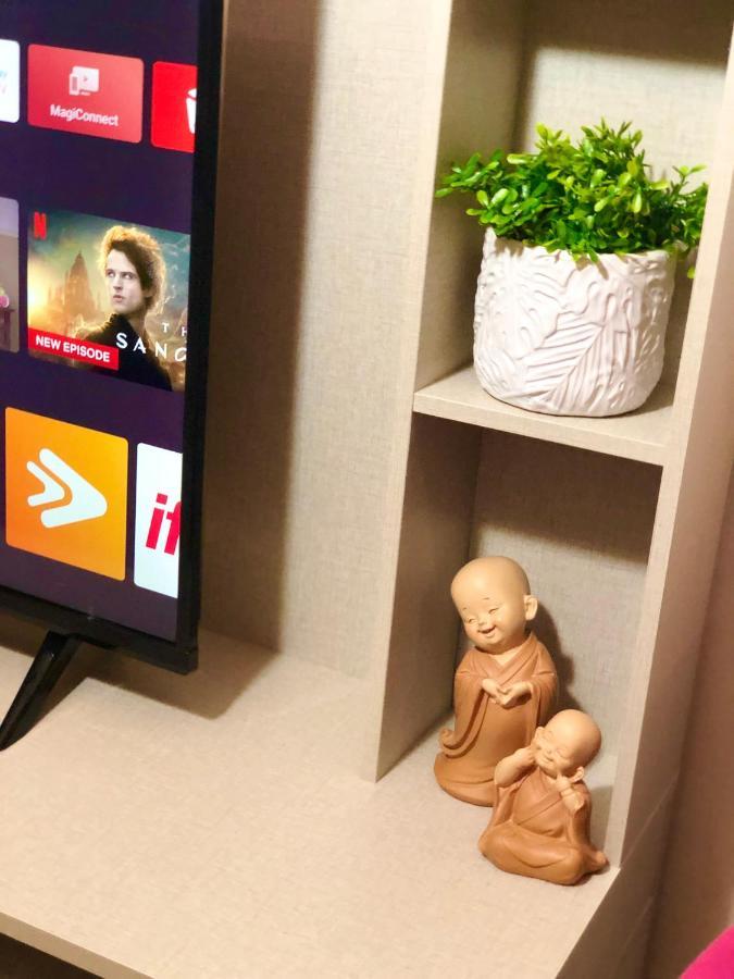 Air Residence 1Br With Balcony Free Netflix And Disney Plus マニラ市 エクステリア 写真