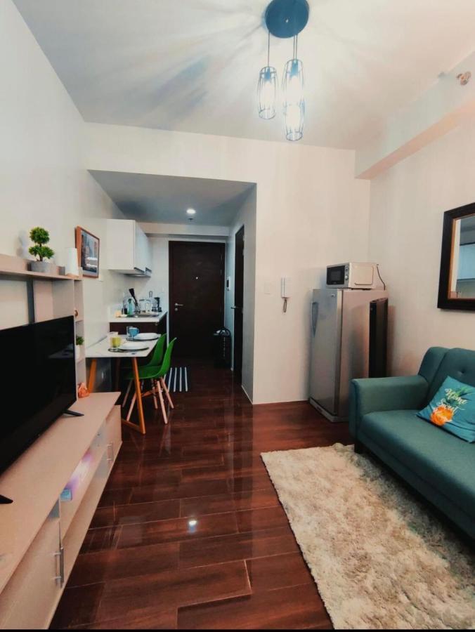 Air Residence 1Br With Balcony Free Netflix And Disney Plus マニラ市 エクステリア 写真